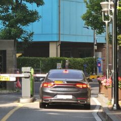 조금 기울어진 주차 이제 편하게!